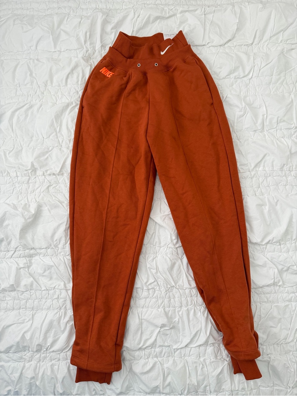 Nike Women’s Standard Fit High Rise Rust Orange Joggers NWT